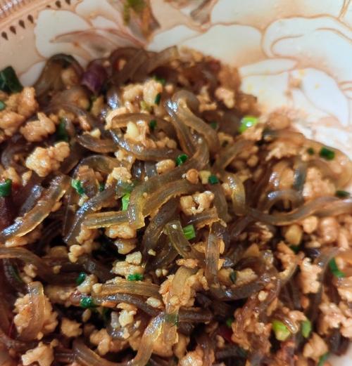 三国杀蚂蚁上树任务需要哪些材料？如何快速完成蚂蚁上树任务？